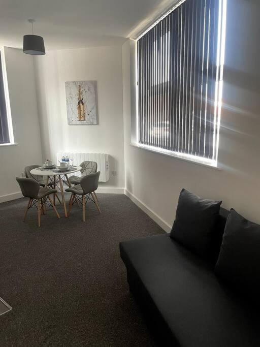 #6Bs 1 Bed Serviced Apartment Derby Eksteriør bilde
