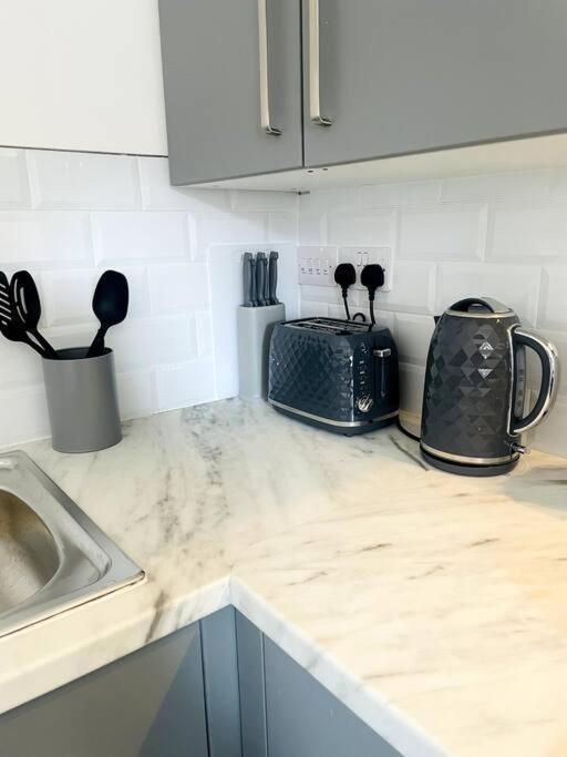 #6Bs 1 Bed Serviced Apartment Derby Eksteriør bilde